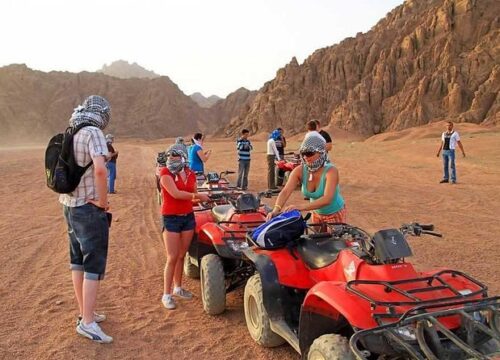 Quad-Tour und Kamelritt durch die Wüste Hurghada